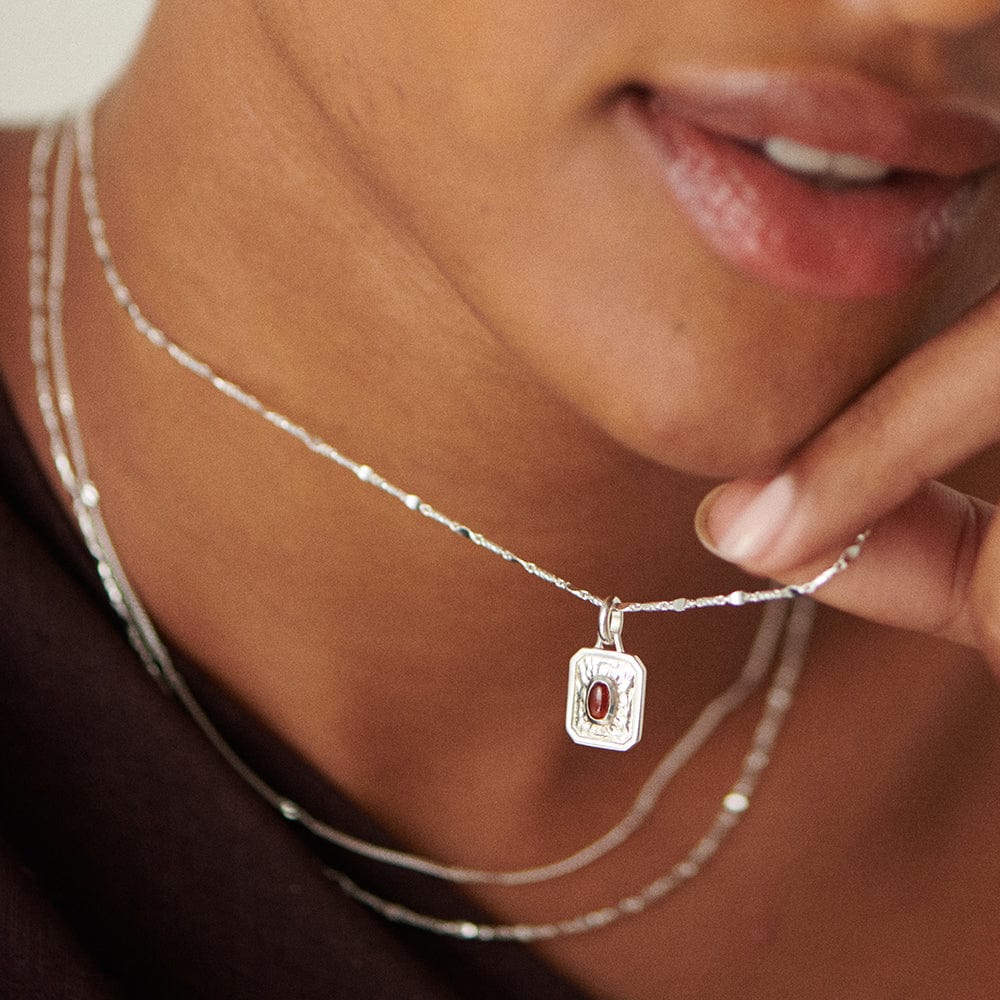 january-garnet-birthstone-necklace-sterling-silver-daisy-london