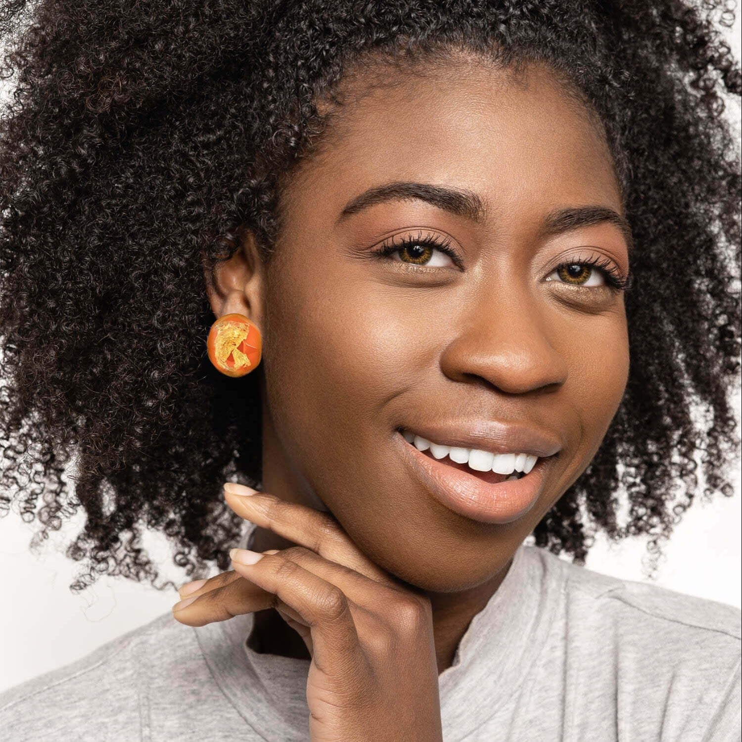 24K Gold Leaf Button Stud Earrings In Living Coral