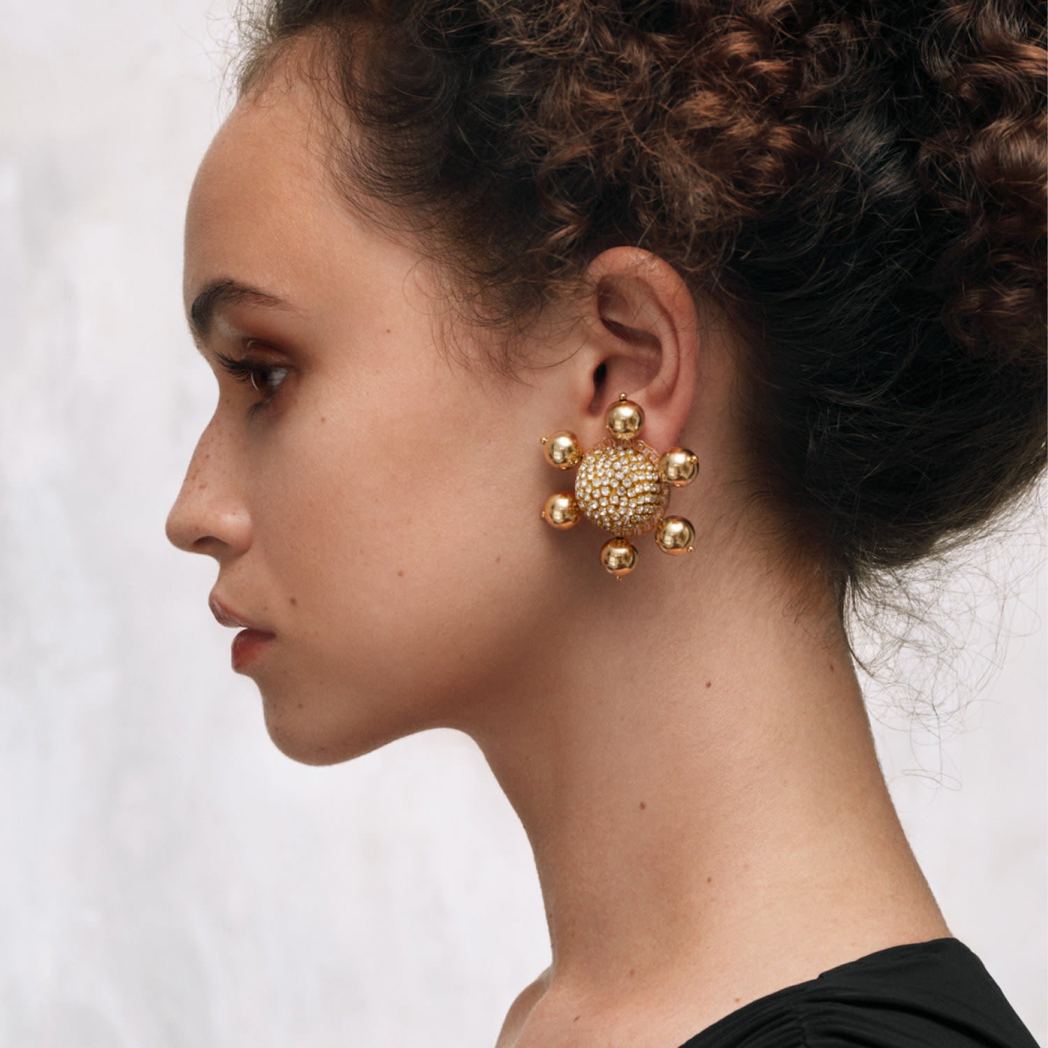 Jolie Clip On Earrings In Glam Gold