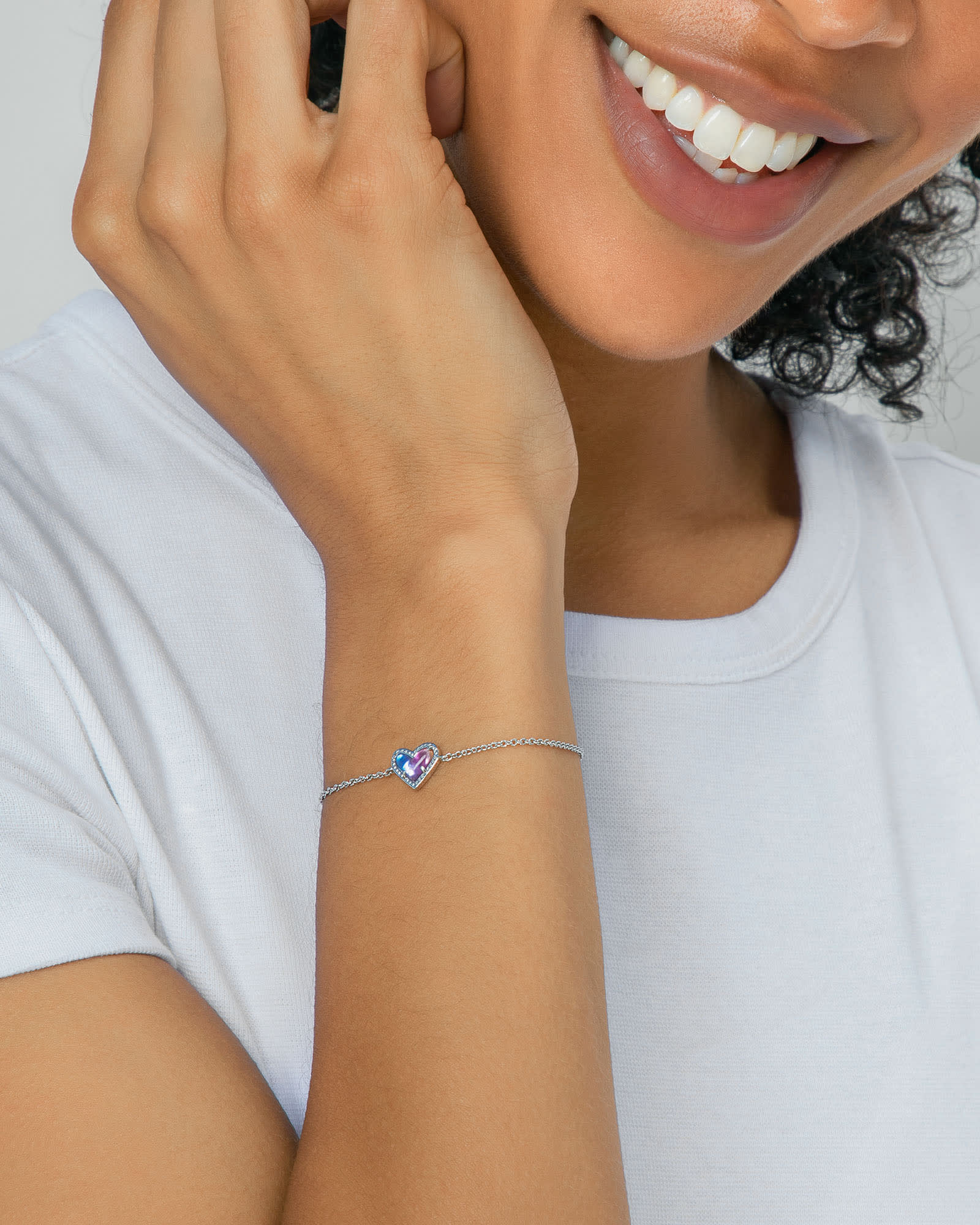 ari-heart-silver-delicate-chain-bracelet-in-bubblegum-pink-kyocera-opal-swarovski