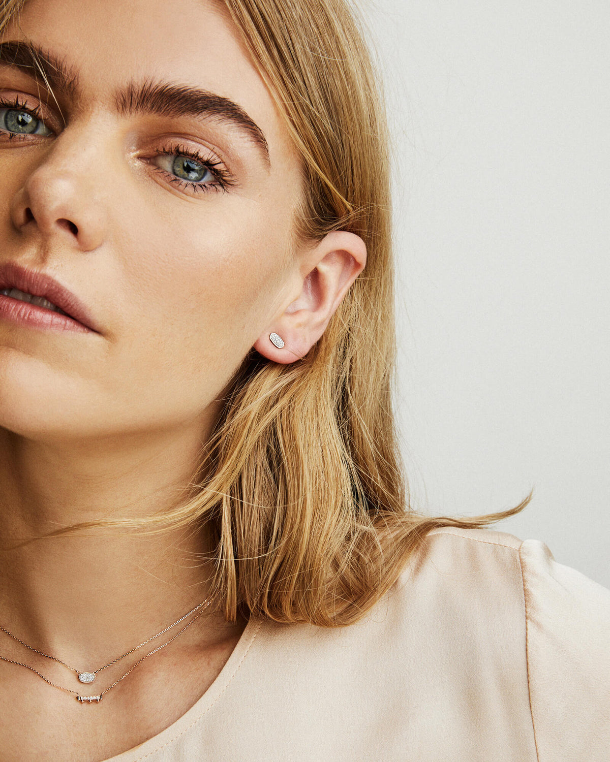 marisa-stud-earrings-in-white-diamond-and-14k-rose-gold-swarovski