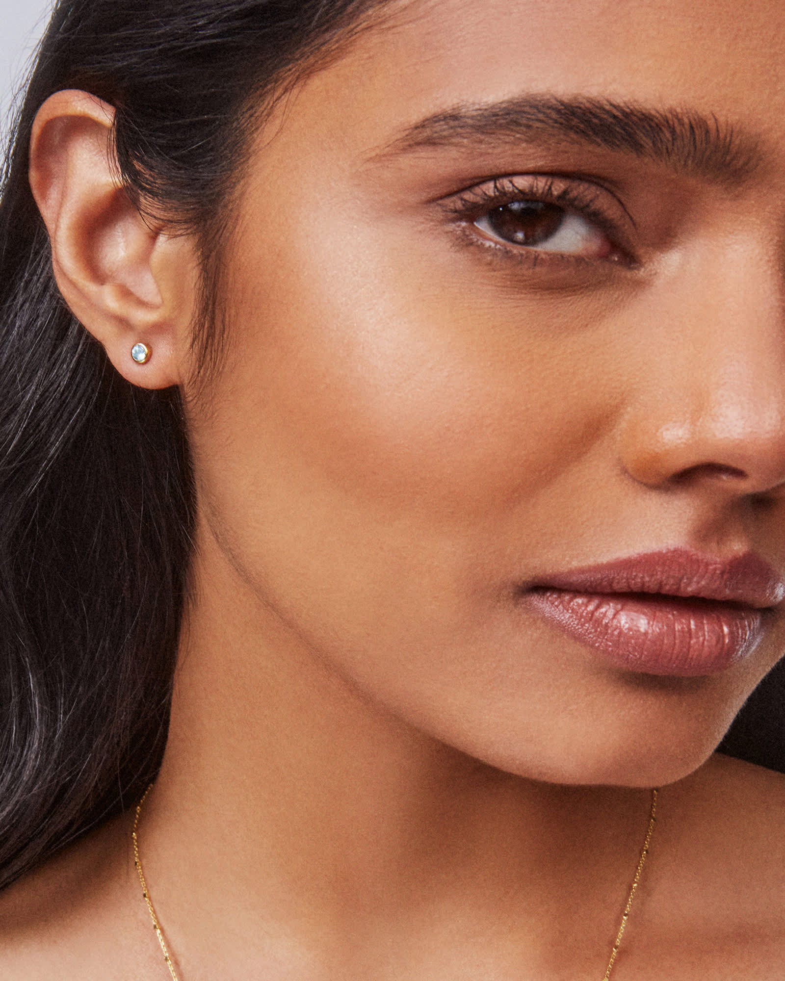 iva-18k-yellow-gold-vermeil-single-stud-earring-in-kendra-scott