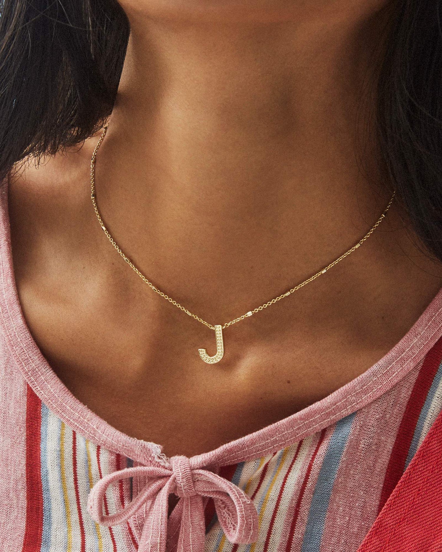 letter-j-pendant-necklace-in-gold
