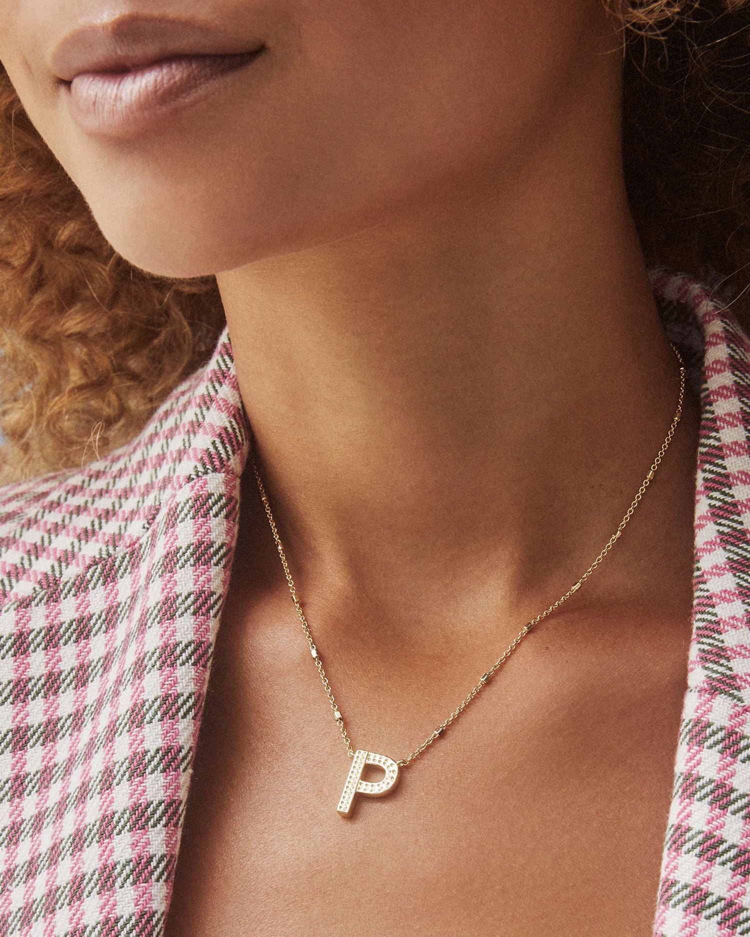 letter-p-pendant-necklace-in-gold