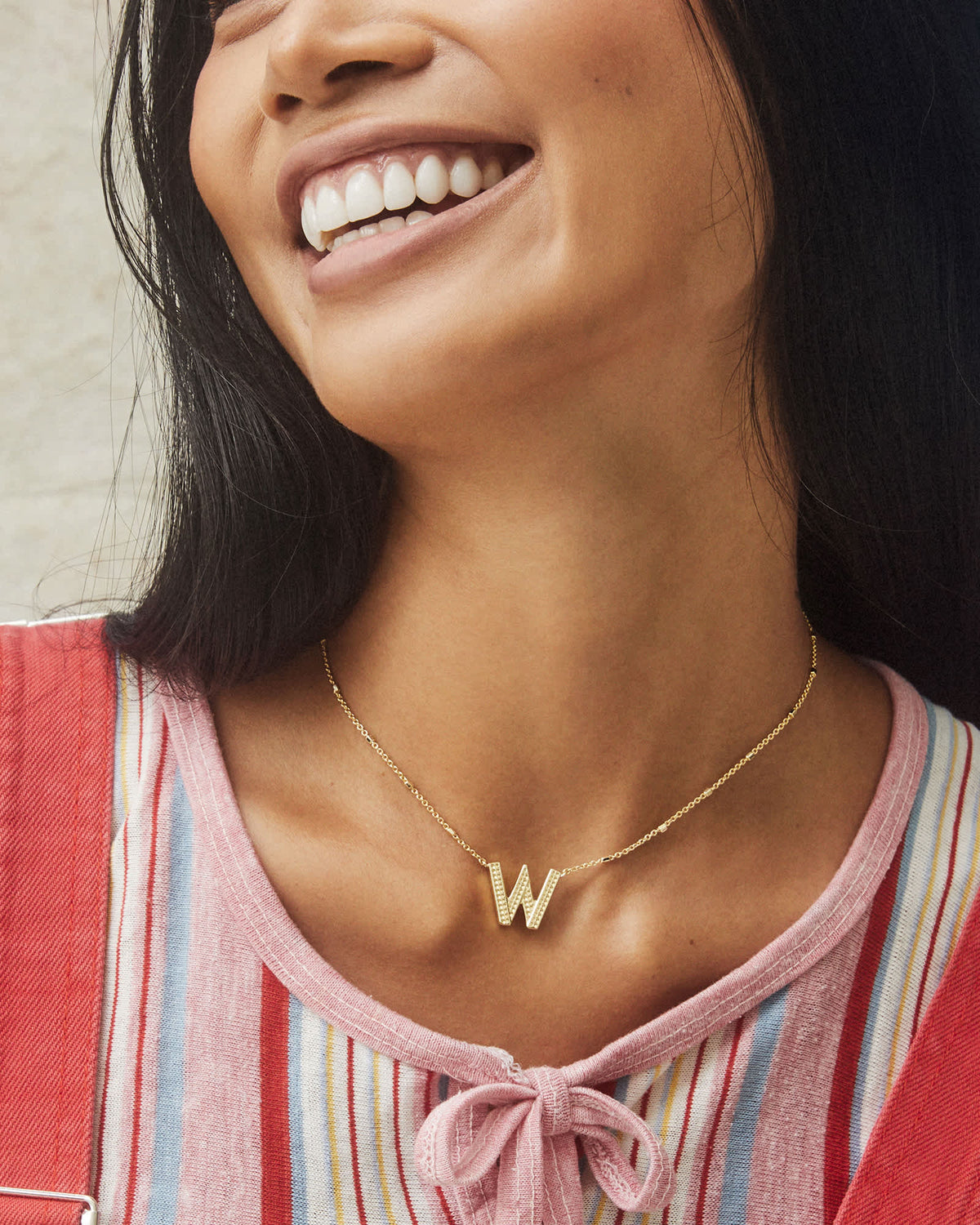 letter-w-pendant-necklace-in-gold