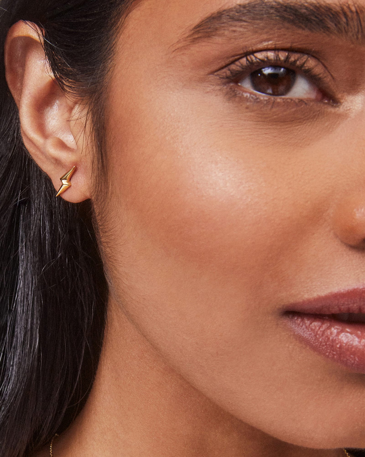 lightning-bolt-mini-stud-earrings-in-18k-gold-vermeil-kendra-scott