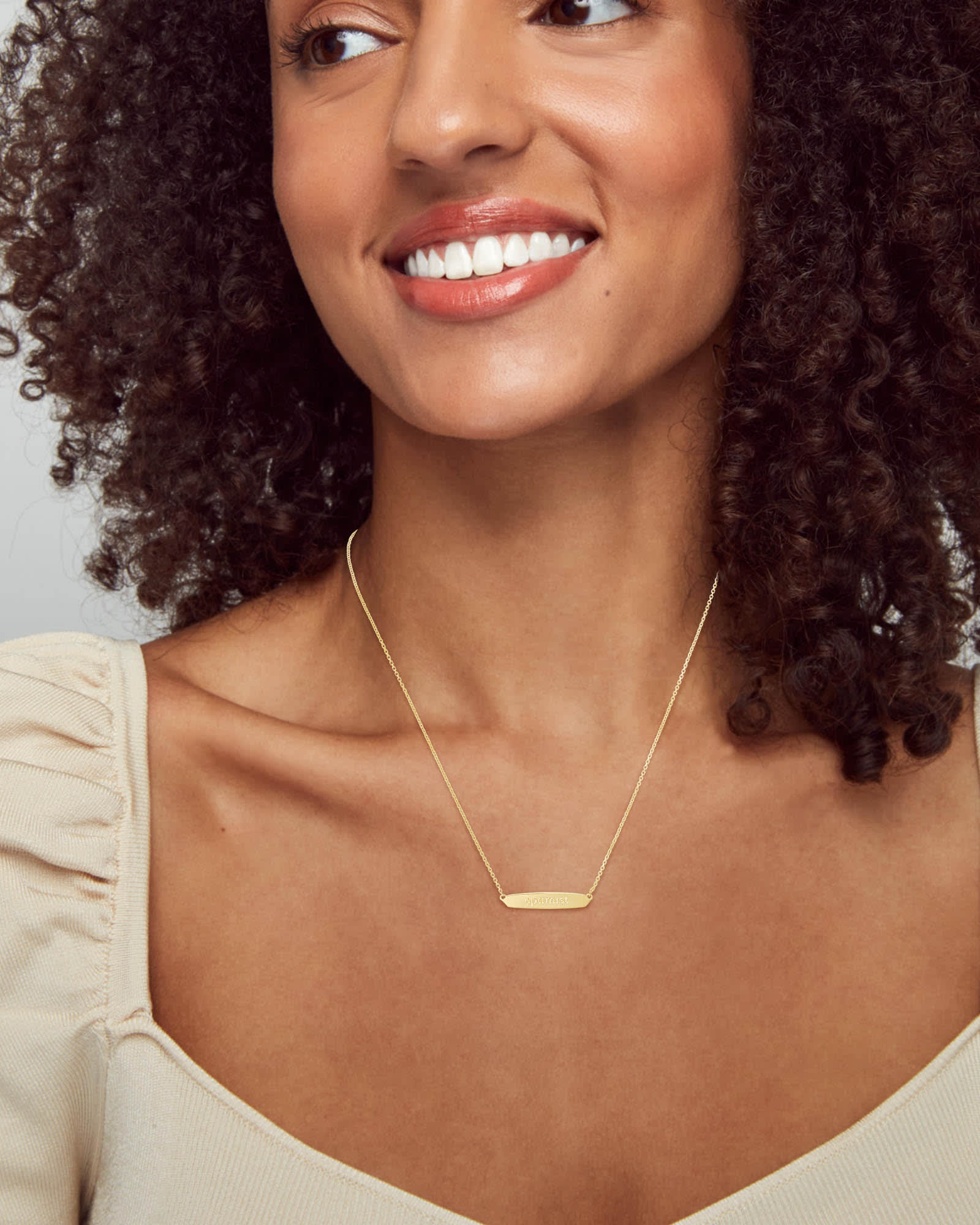 optimist-mattie-bar-pendant-necklace-in-18k-gold-vermeil-swarovski