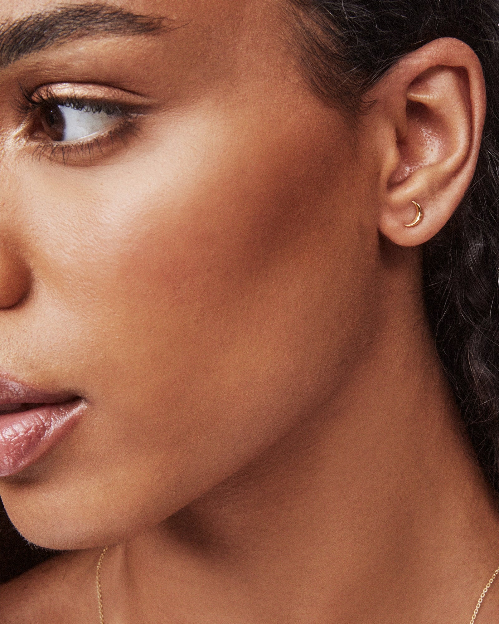 moon-single-stud-earring-in-18k-yellow-gold-vermeil-kendra-scott