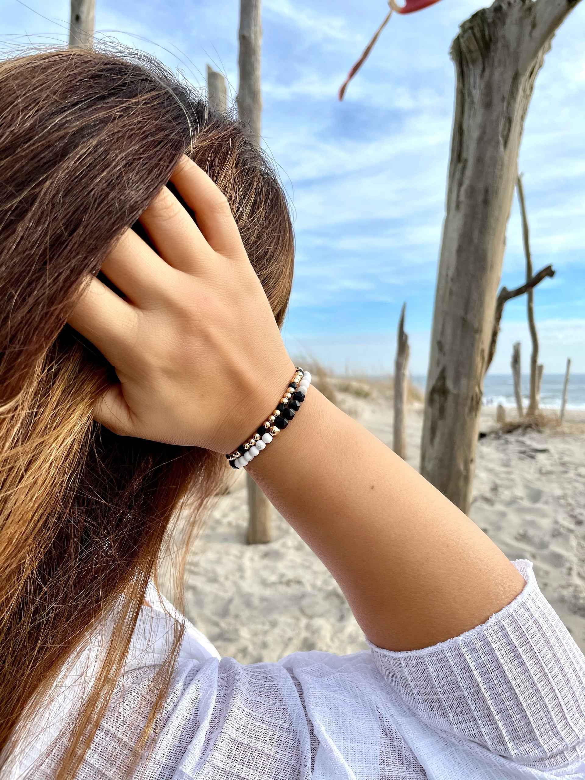 Dreamy Black & White Gem Bracelet