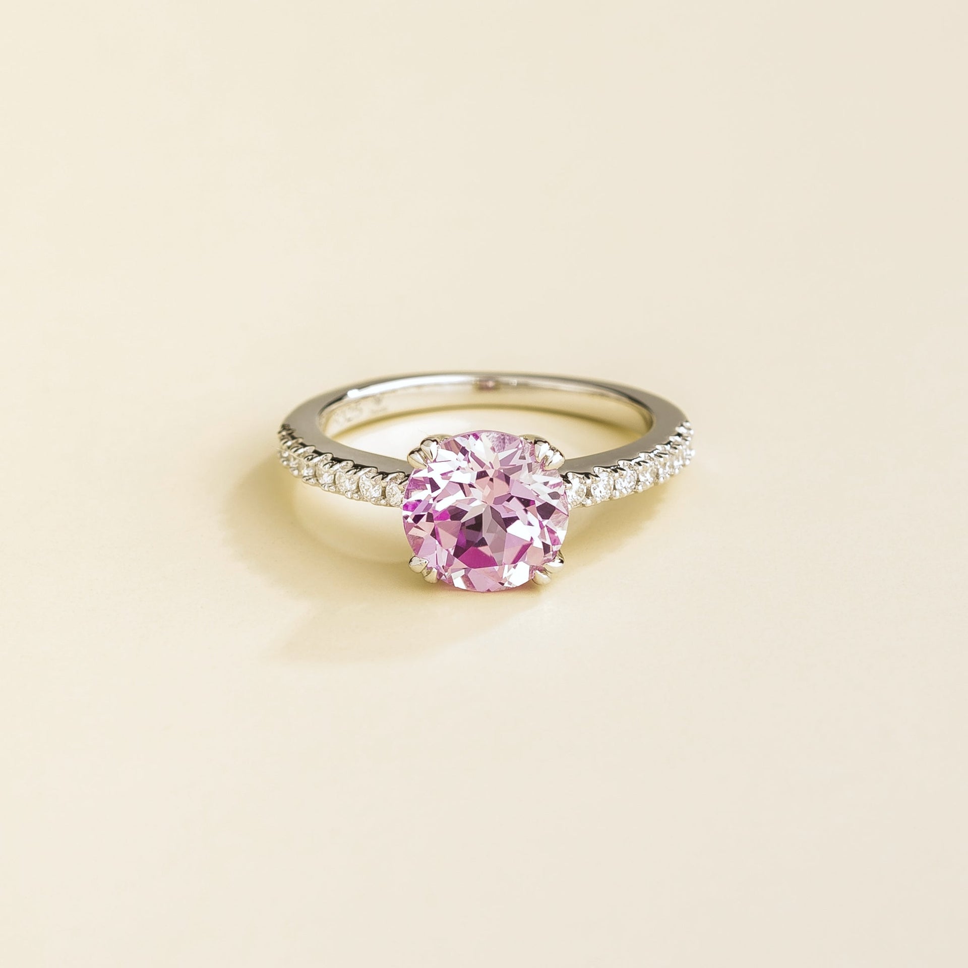 Kusen White Gold Ring Pink Sapphire & Diamond