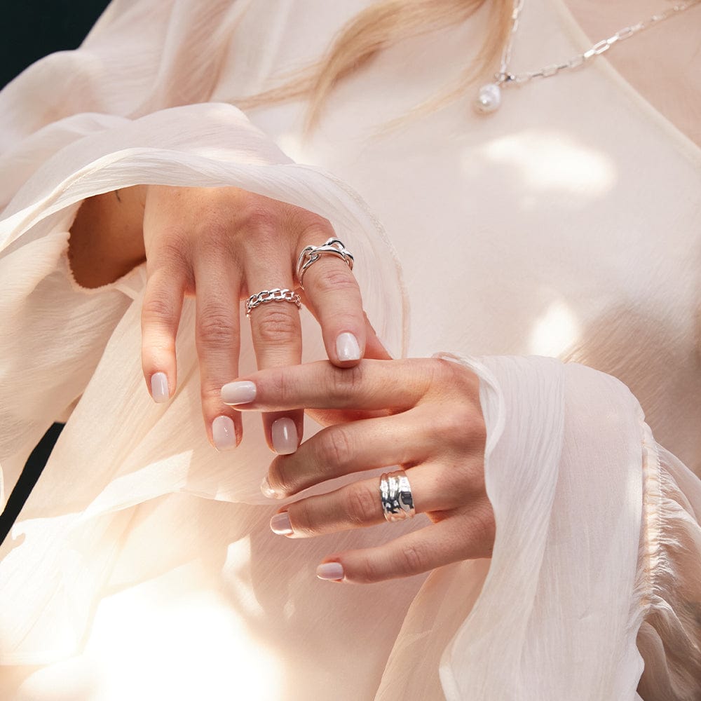 polly-sayer-chunky-tidal-ring-sterling-silver-daisy-london