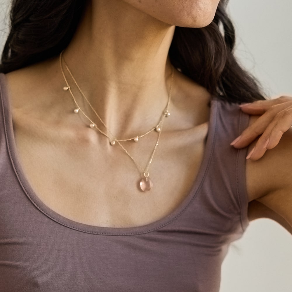Laura Gold Chain Necklace With White Pearls