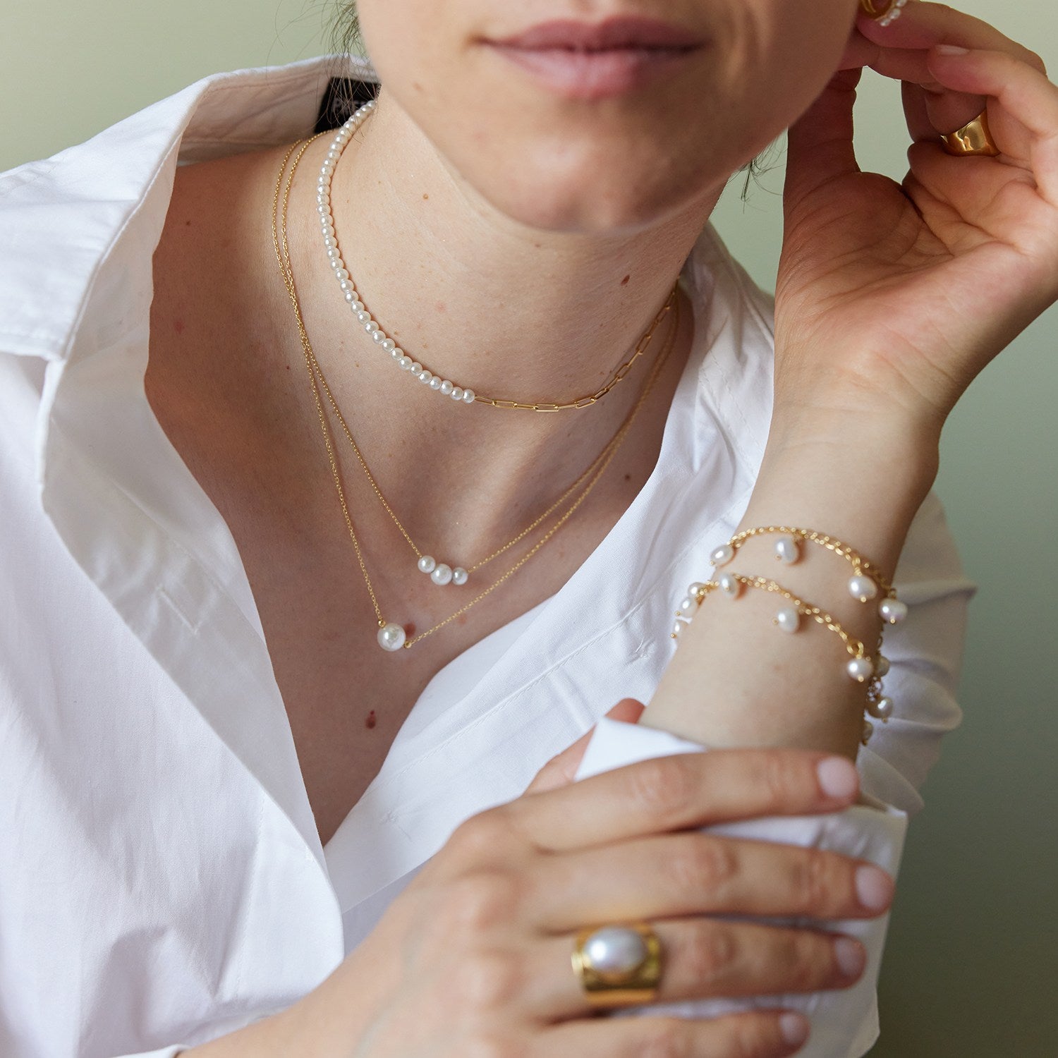 Laura Mixed Gold Chain & Pearl Necklace
