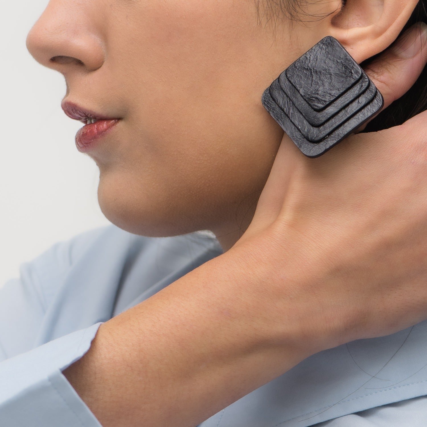 Layered Leather Studs Black