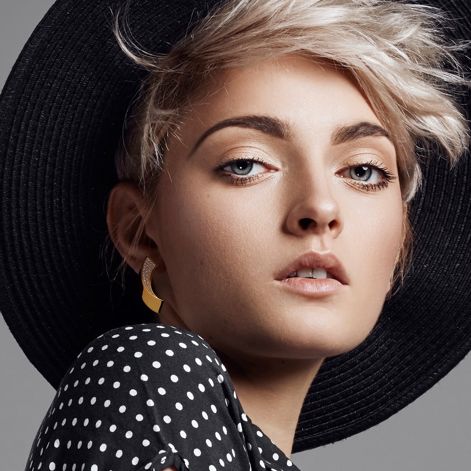 Ribbon Drop Earrings With Pave Cz - Gold