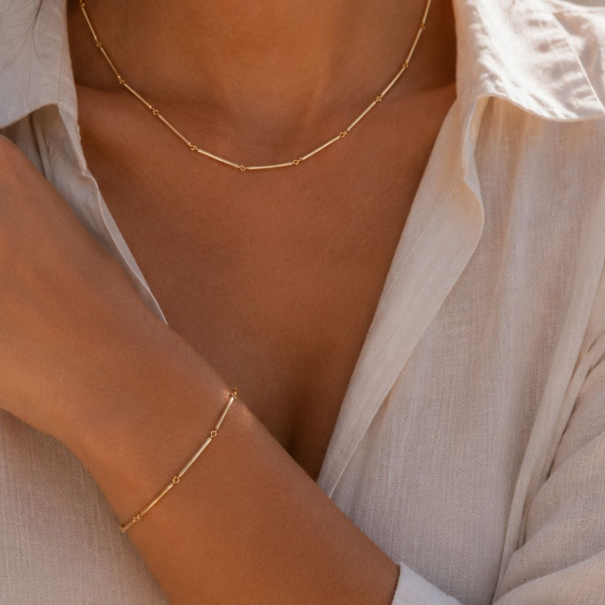 Light Beam Interval Gold Bracelet