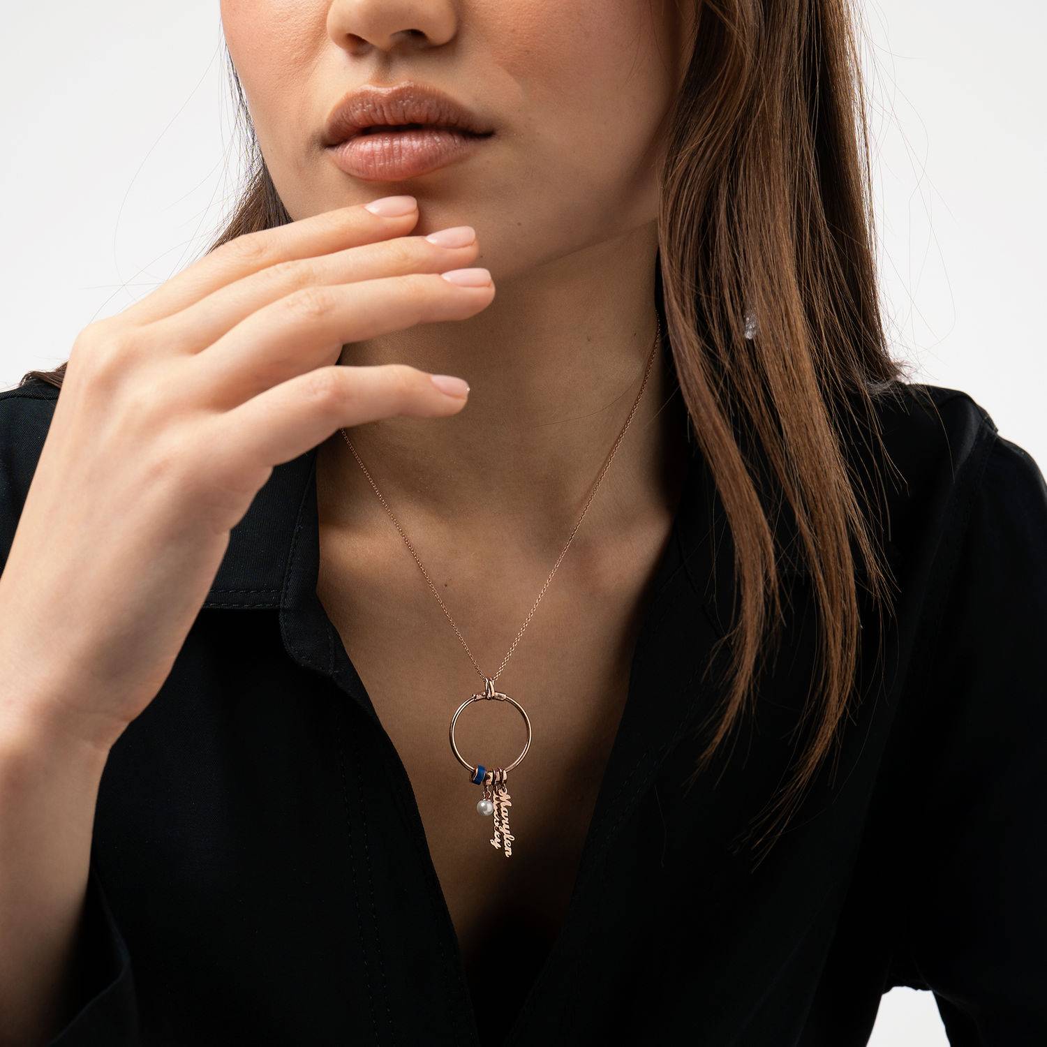 Linda Vertical Name Necklace with Diamond in 18K Rose Gold Plating