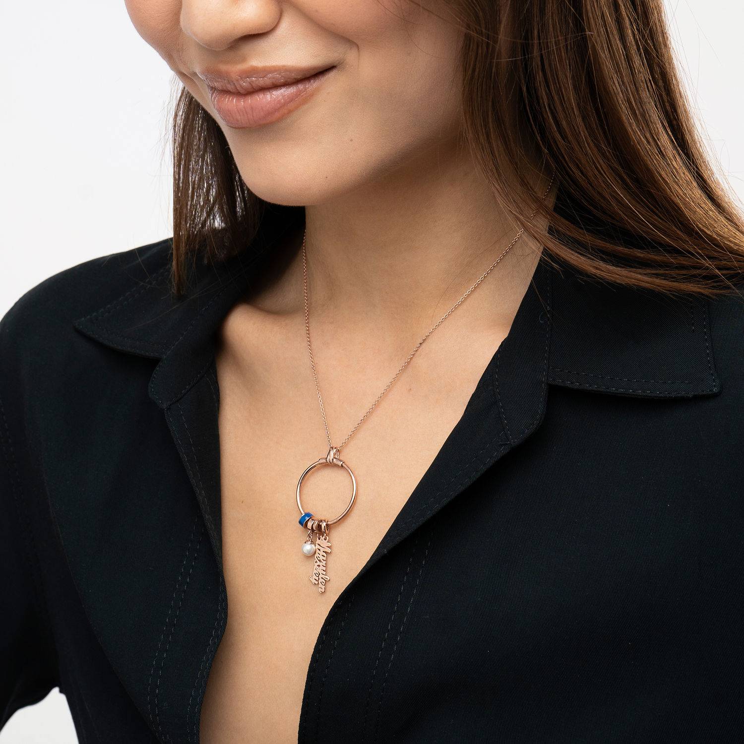 Linda Vertical Name Necklace with Pearl in 18K Rose Gold Plating