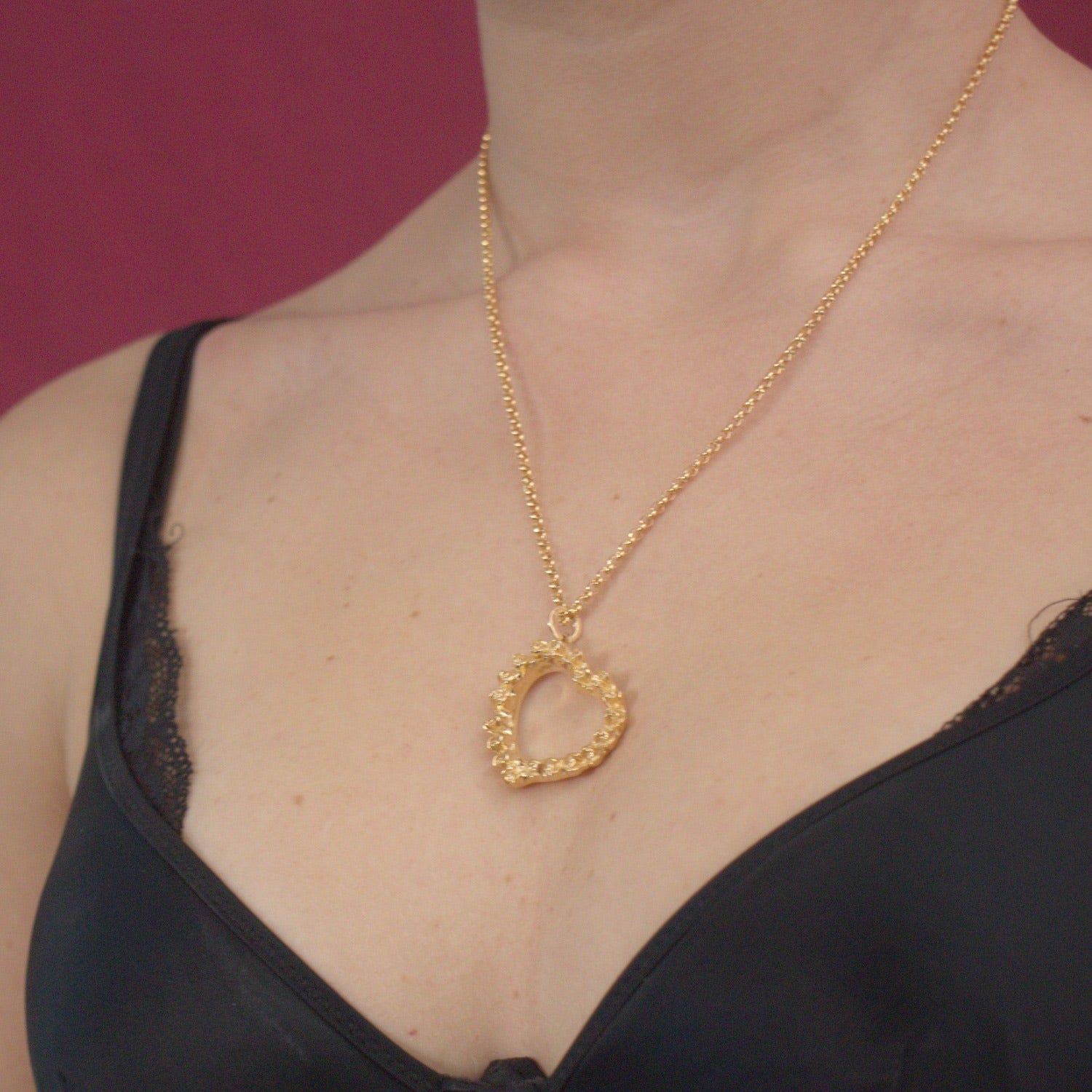 Love Necklace With Rose Heart In Sterling Silver Plated In Vermaill Gold