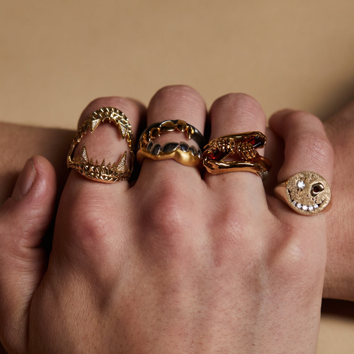 Love On Your Hand – Silver/Gold & Mozambique Garnet
