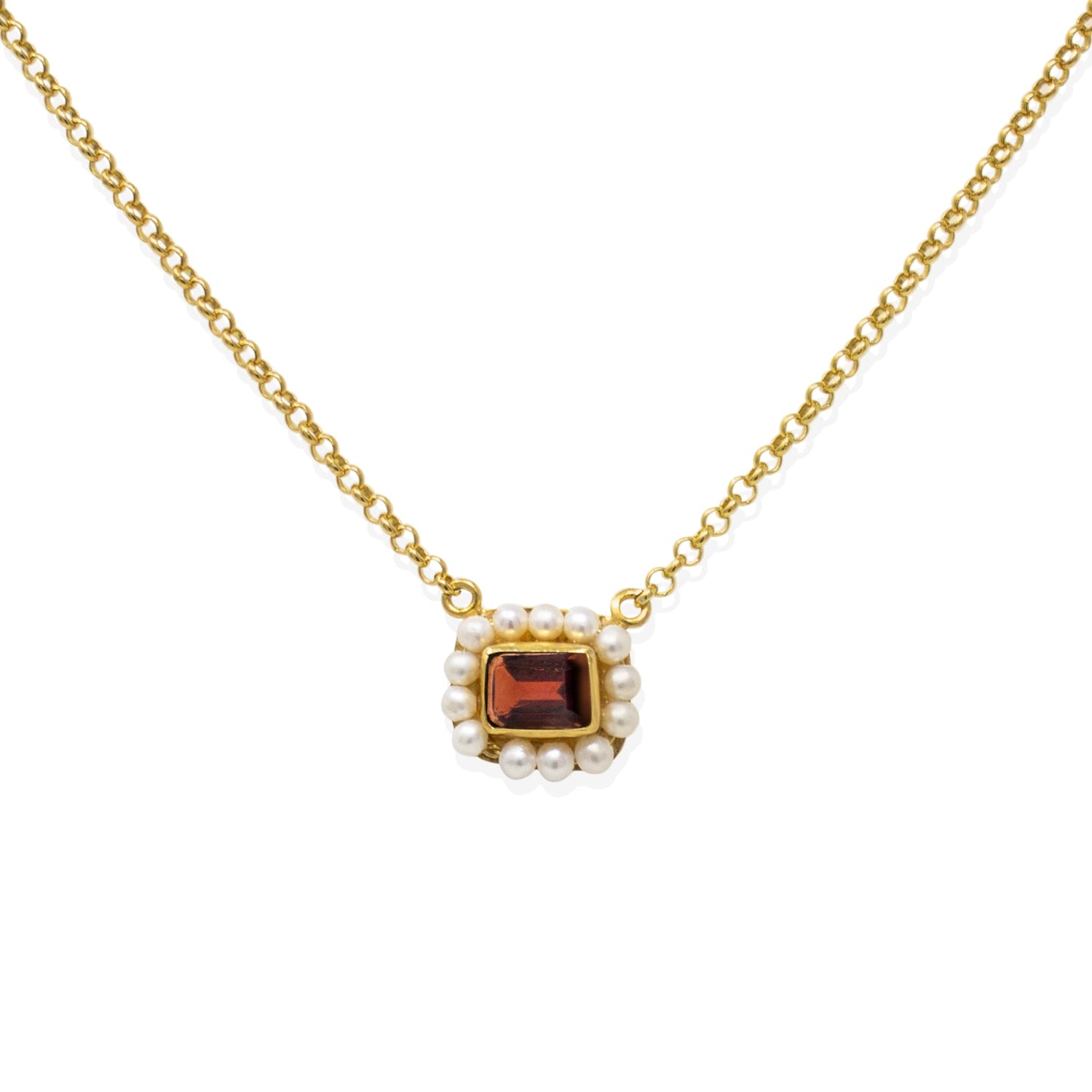 Luccichio Garnet And Pearl Necklace