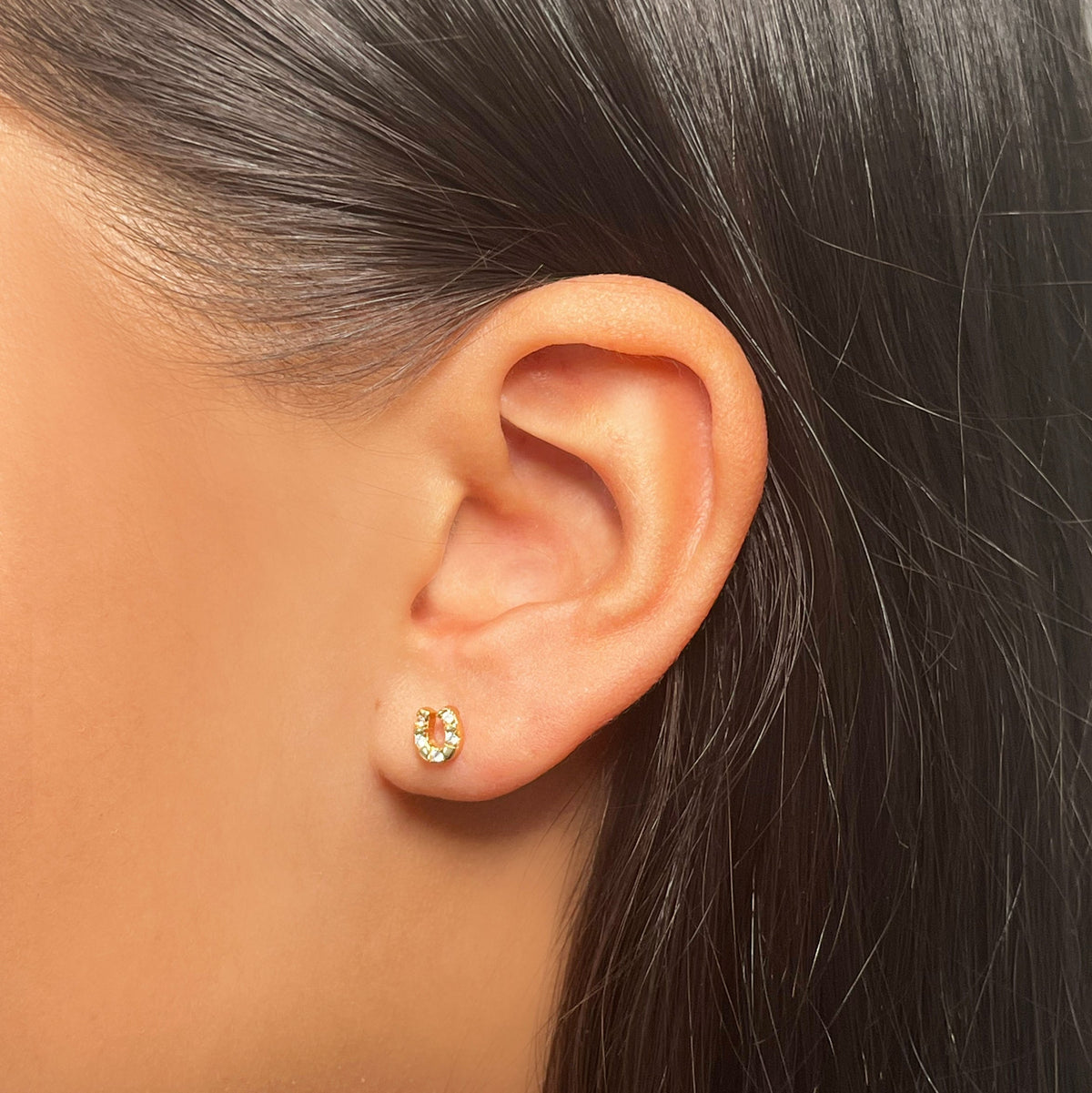 Lucky Horseshoe Gold Stud