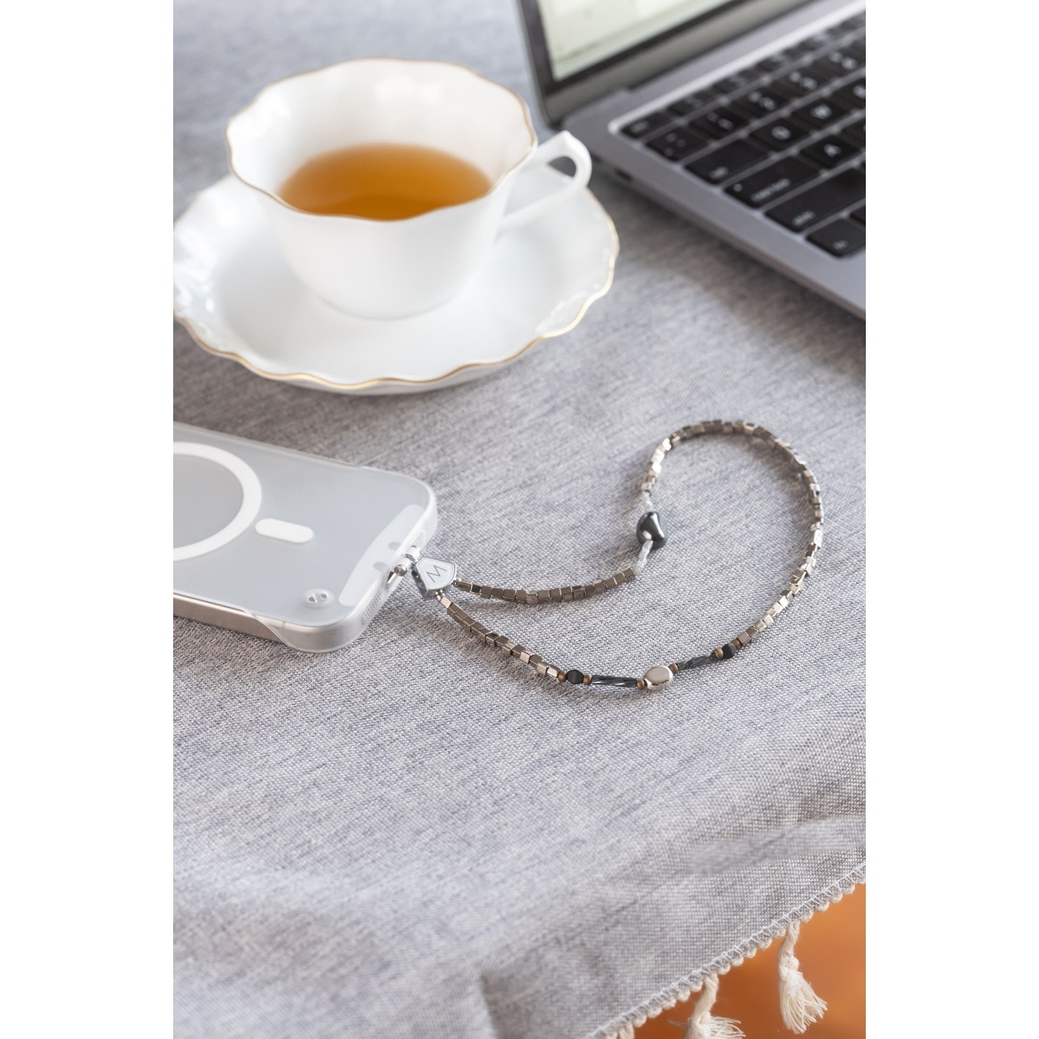 M Beads Phone Bracelet - Cacao