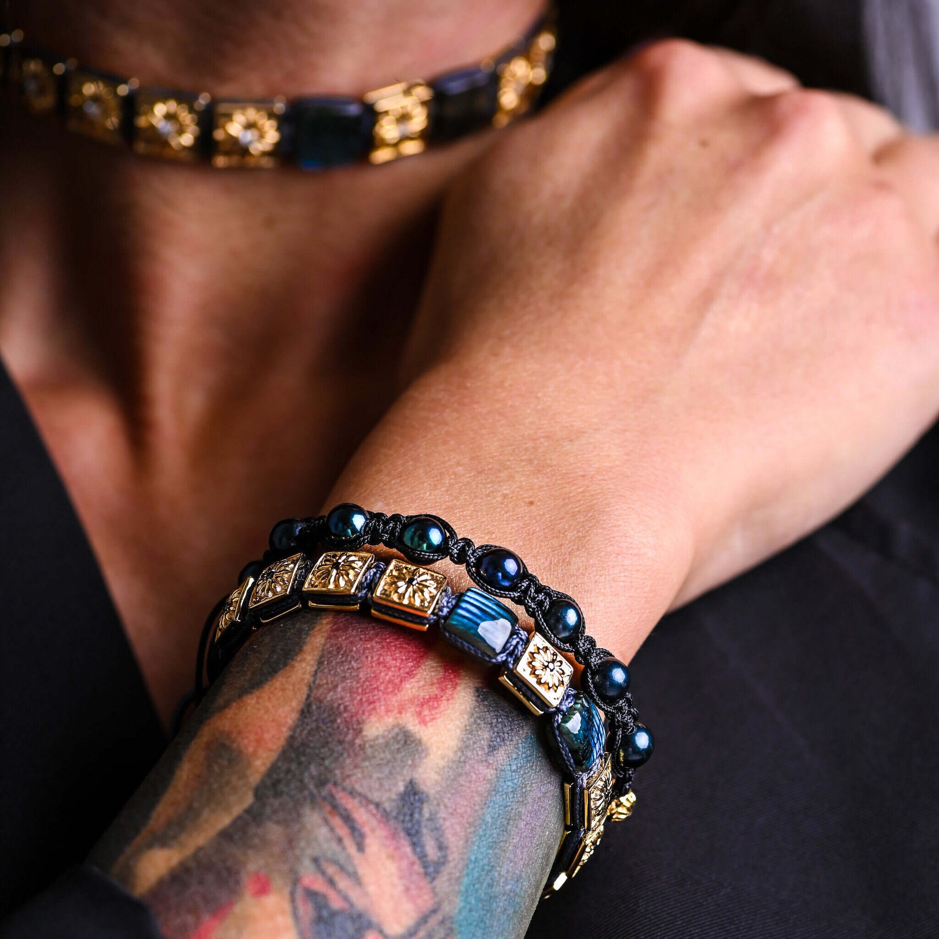 Macrame Bracelet In Gold With Labradorite & Dark Grey String - The Noble