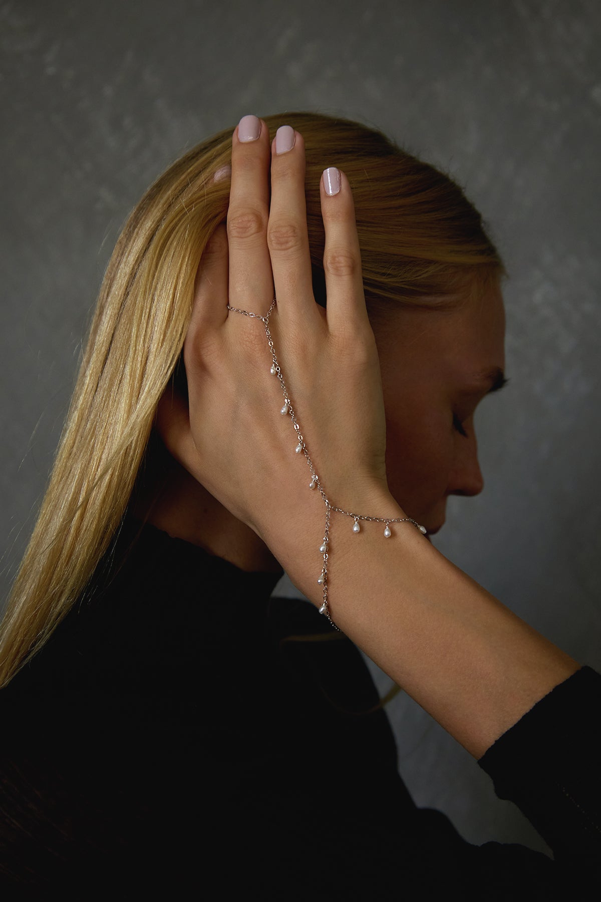 Maeve Silver Pearl Shaker Hand Chain