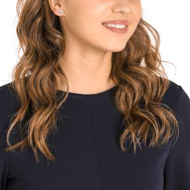 magic-stud-earrings-swarovski