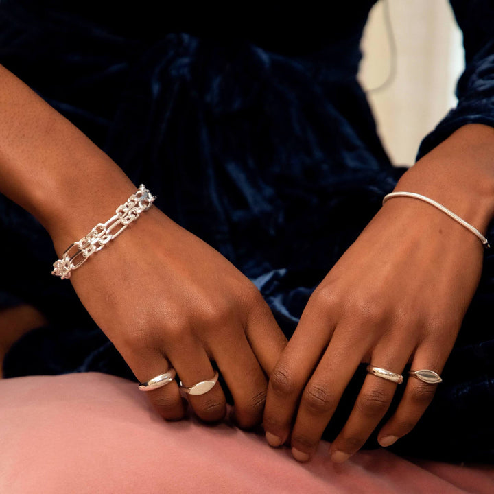 magnus-chunky-chain-bracelet-925-sterling-silver-daisy-london