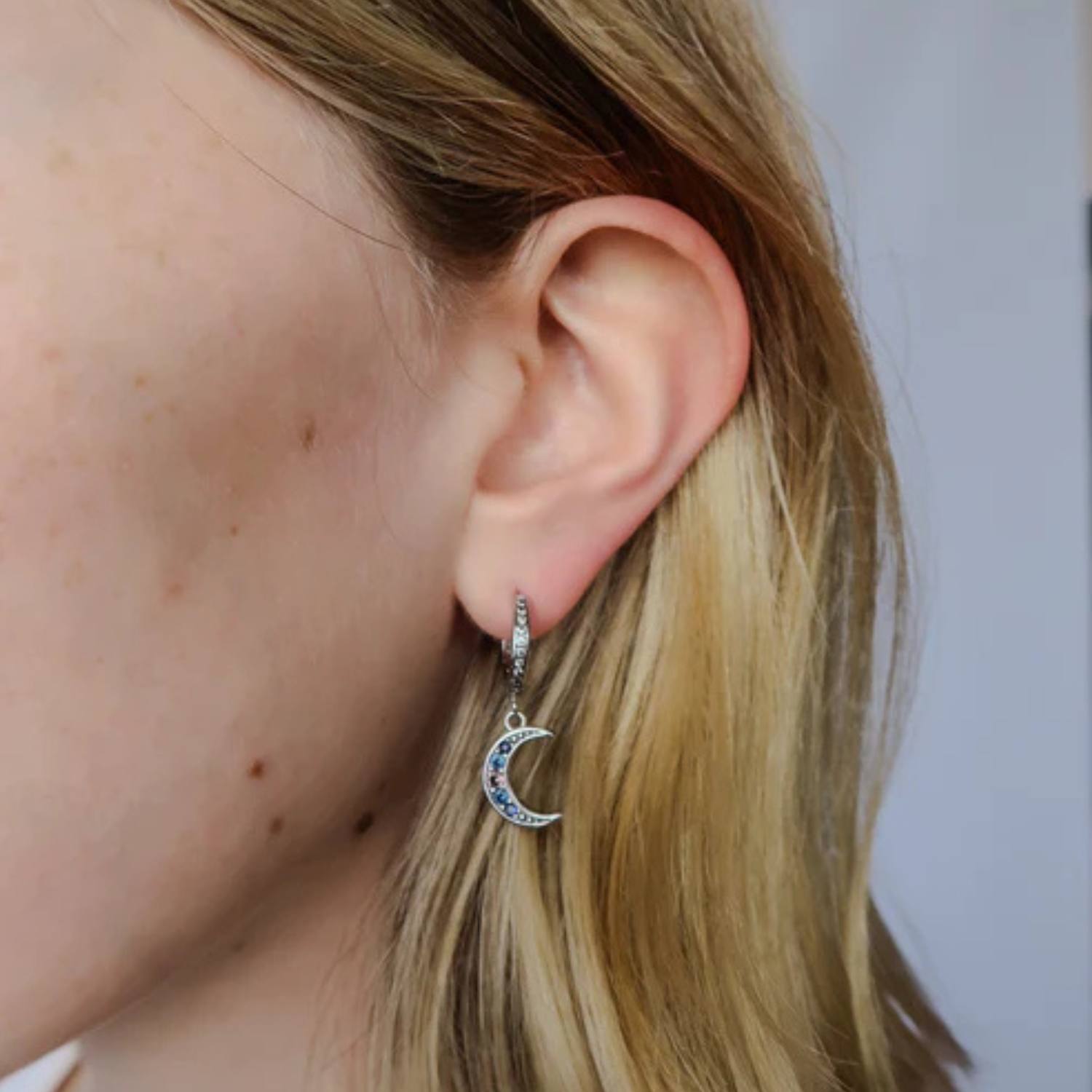 Maia's Midnight Sky Huggies In Silver