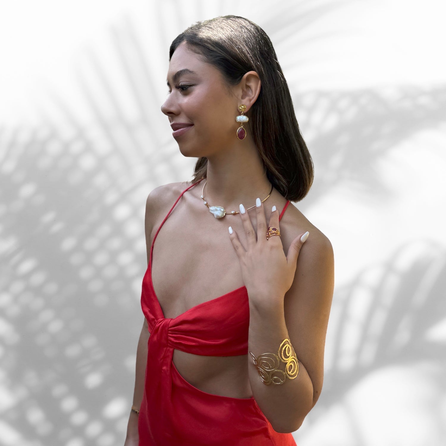 Majestic Pearl & Gold Choker Necklace - Gold