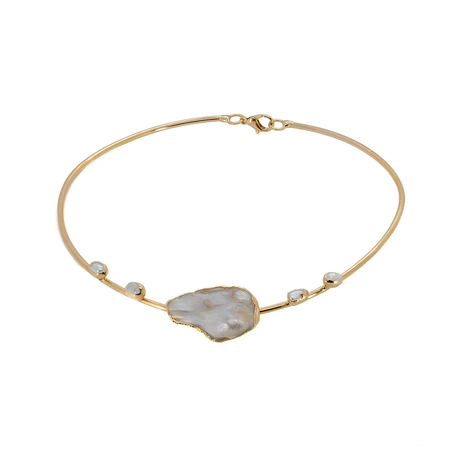 Majestic Pearl Gold Choker Necklace Gold