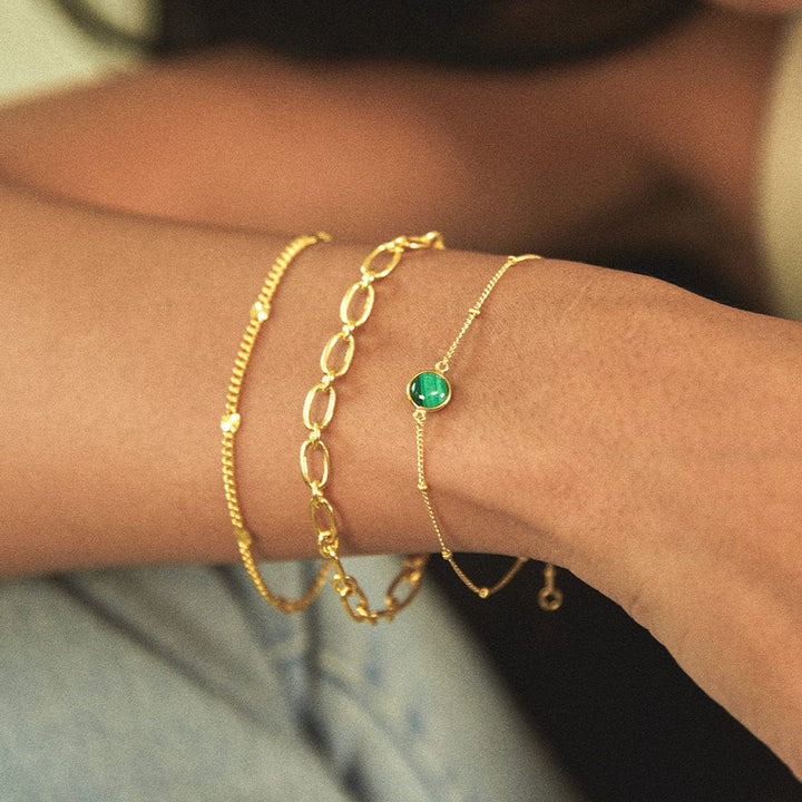 malachite-healing-stone-bobble-bracelet-18ct-gold-plated-sterling-silver-daisy-london