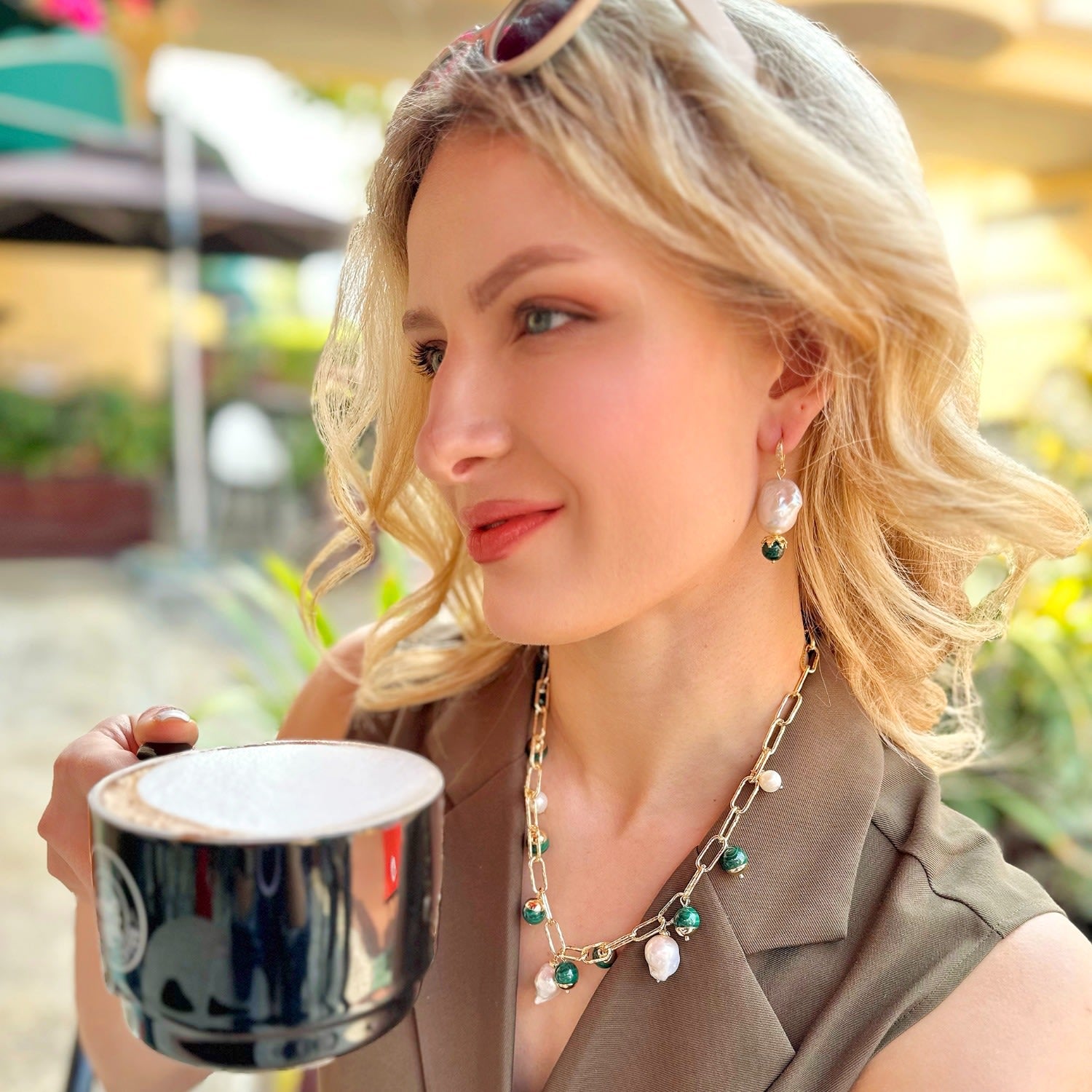 Malachite With Freshwater Pearls Chic Necklace