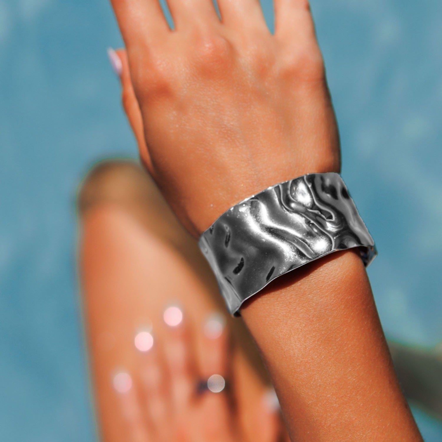 Mara Molten Style Cuff - Silver