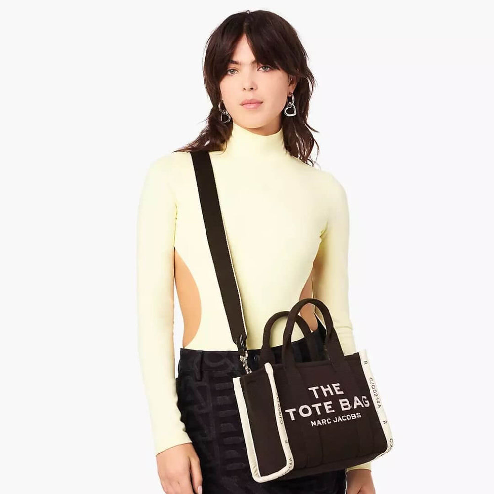 MARC JACOBS