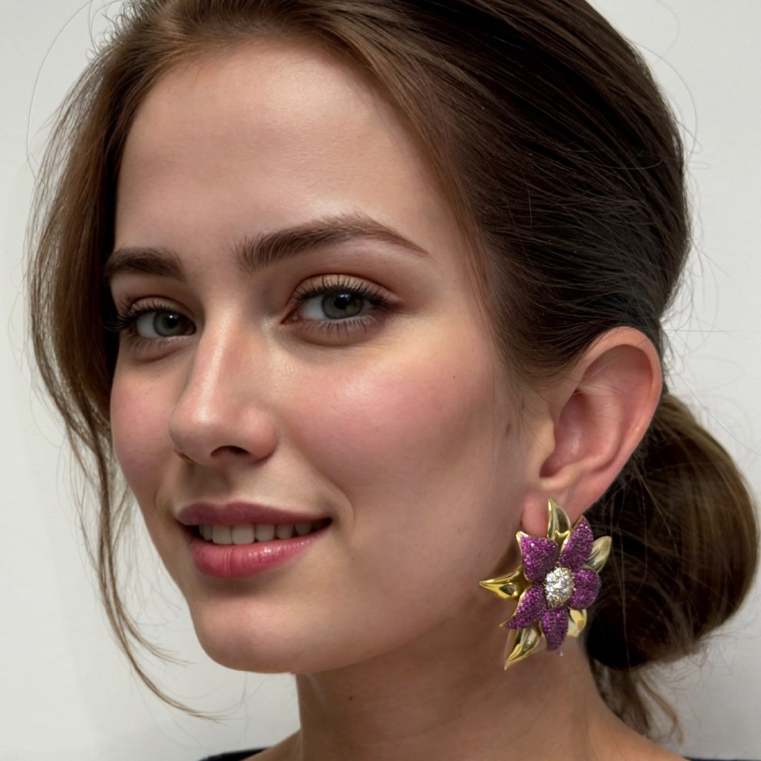 Marguerite Daisy Flower Large Stud Earrings Ruby Gold