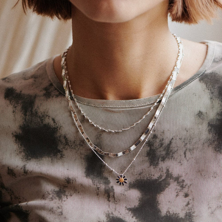 marguerite-daisy-necklace-18ct-gold-plated-925-sterling-silver-daisy-london