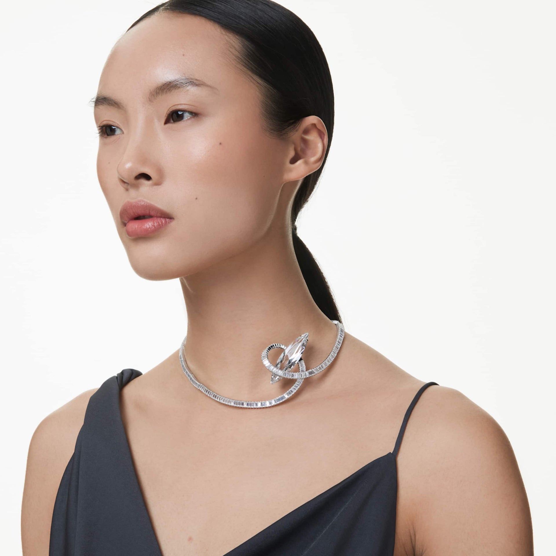 MATRIX CHOKER BAGUETTE CUT WHITE RHODIUM PLATED
