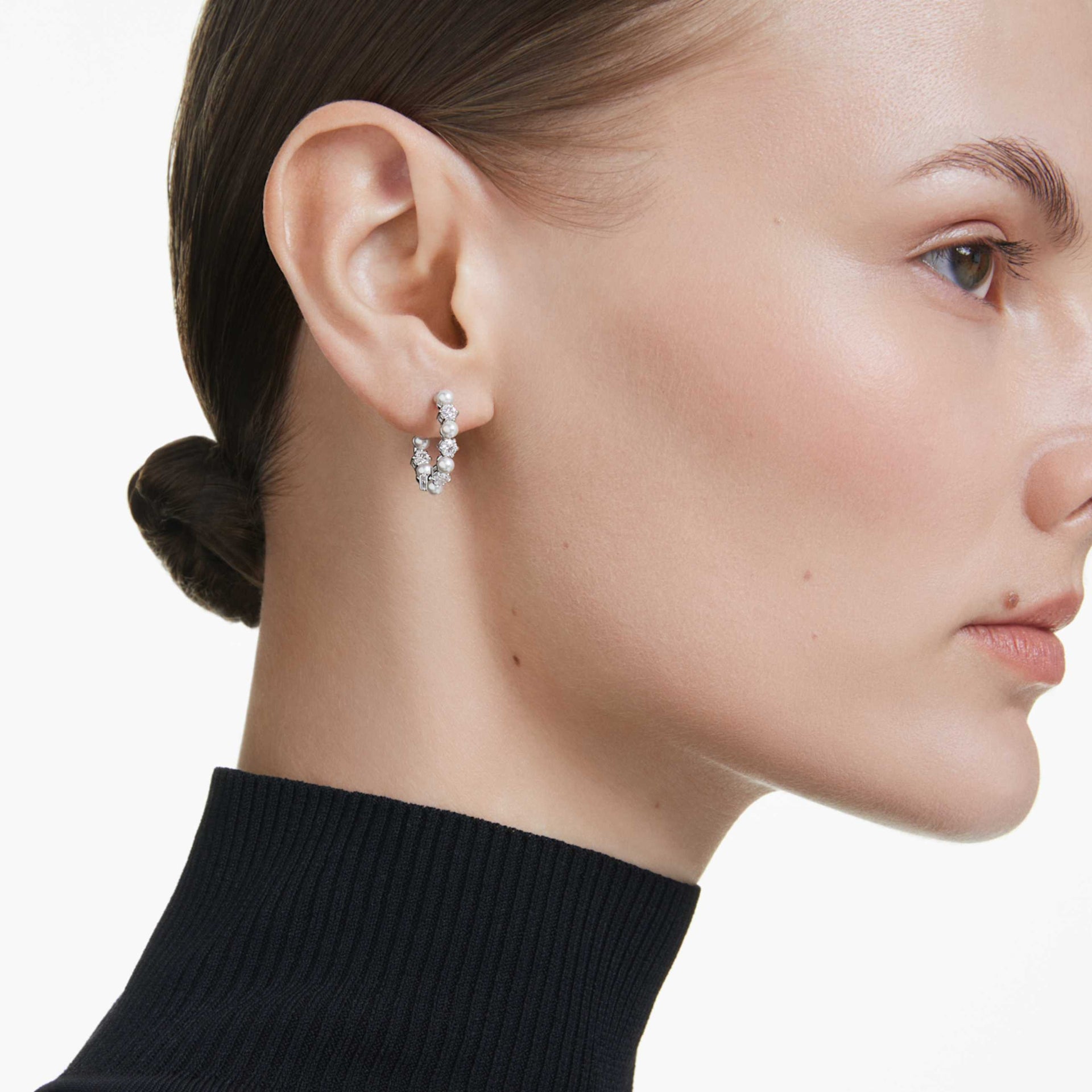 MATRIX HOOP EARRINGS CRYSTAL PEARL ROUND CUT WHITE RHODIUM PLATED