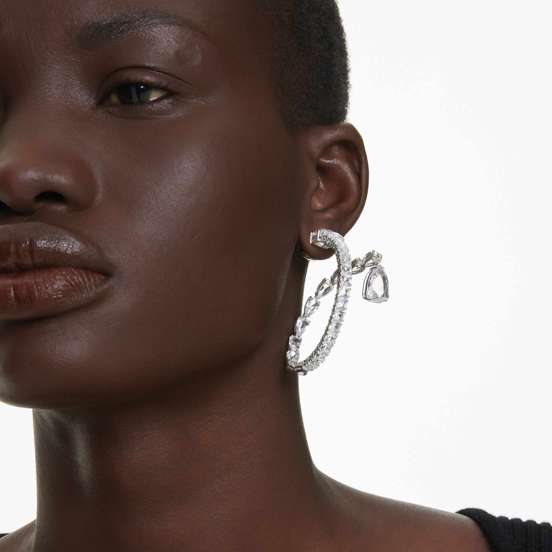MATRIX HOOP EARRINGS MIXED CUTS WHITE RHODIUM PLATED