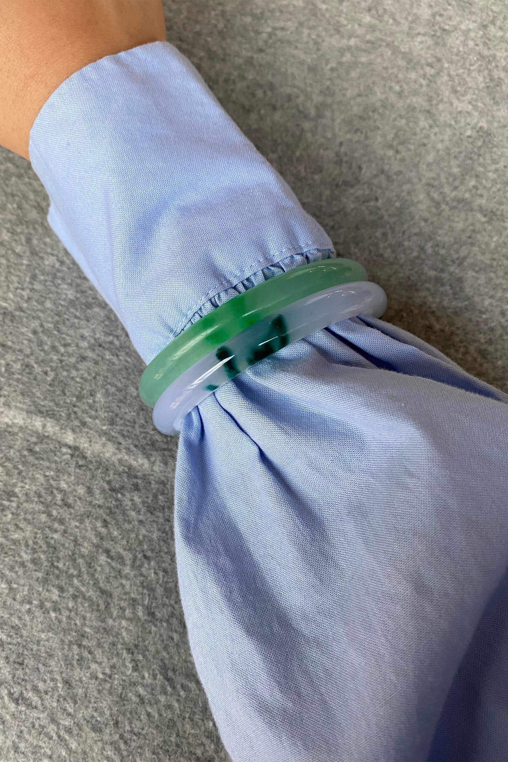 Koi Mottled Round Jade Stone Bangle