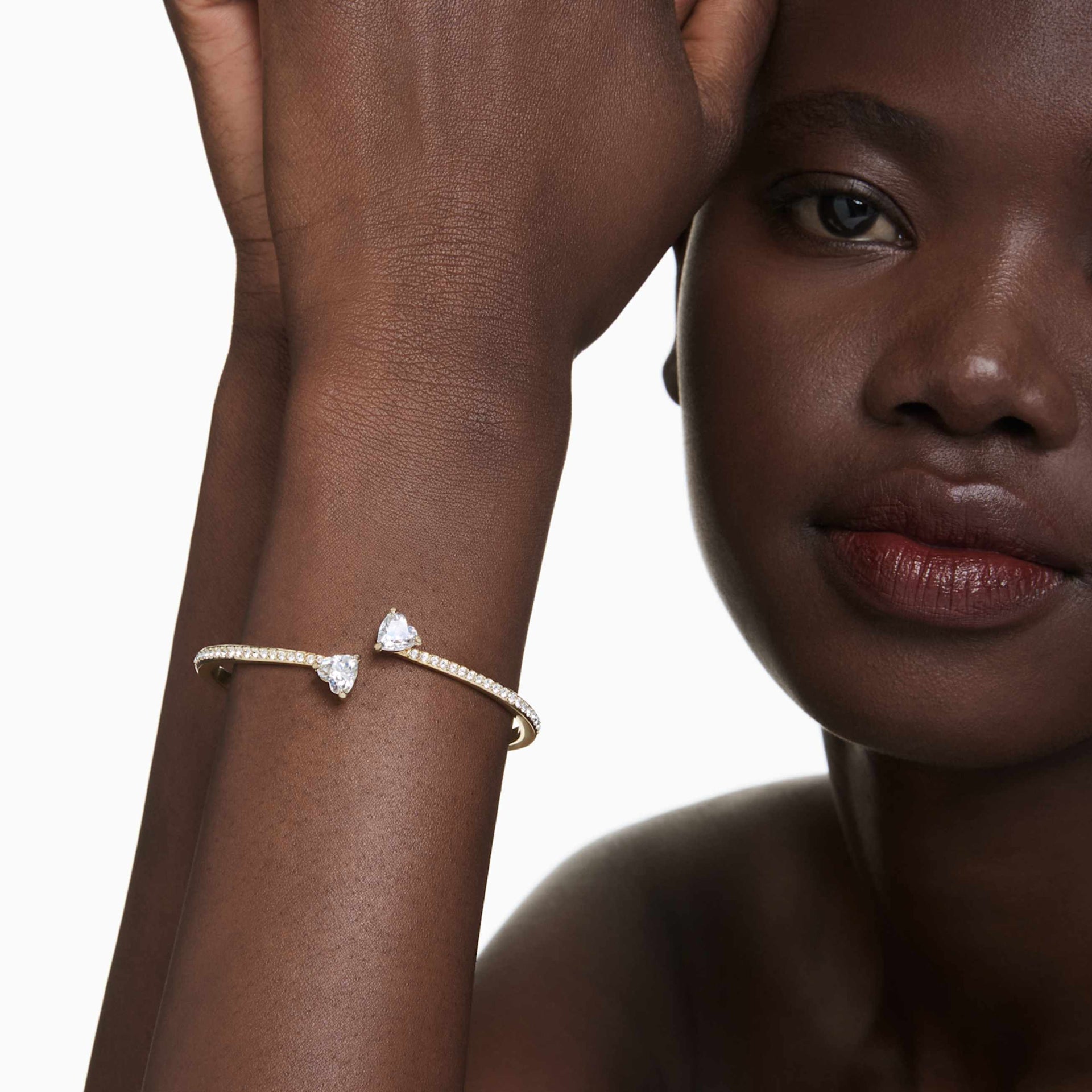 MESMERA BANGLE HEART WHITE GOLD TONE PLATED
