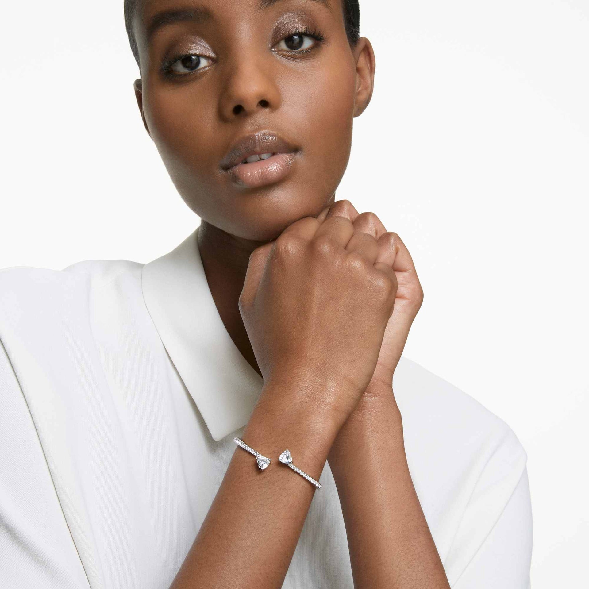 mesmera-bangle-swarovski