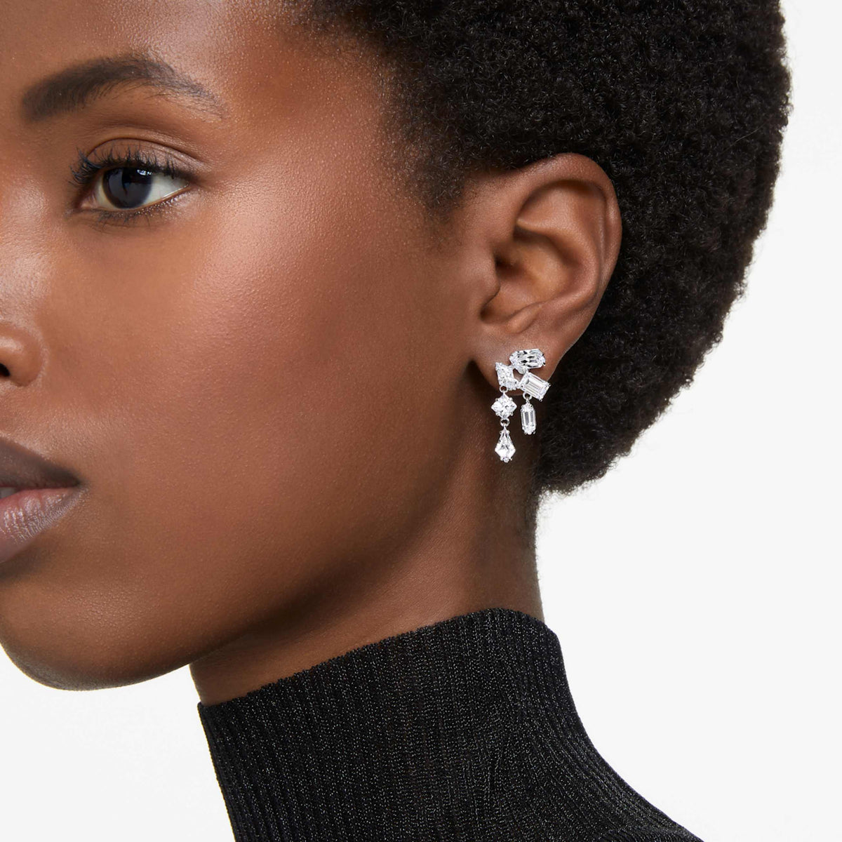 MESMERA DROP EARRINGS MIXED CUTS WHITE RHODIUM PLATED