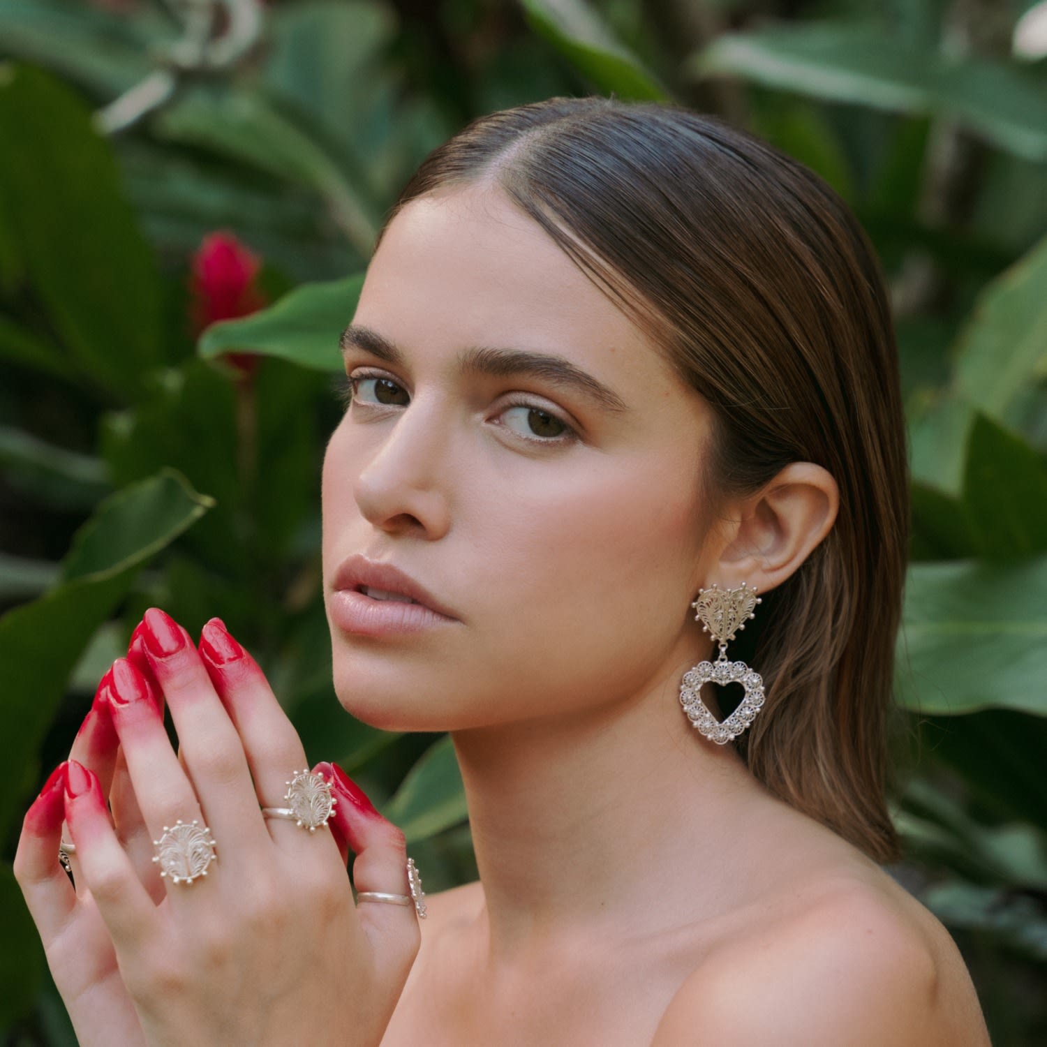 Milagros Mini Silhouette Golden Earrings