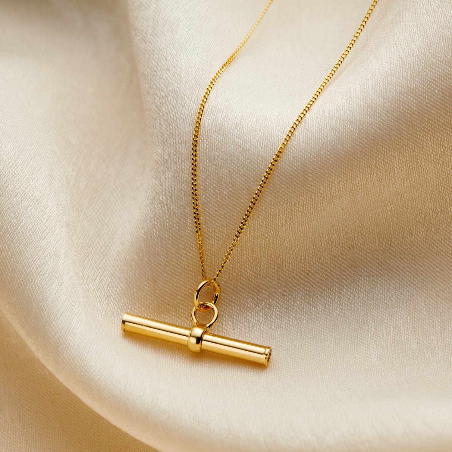 9Ct Gold T-Bar Necklace