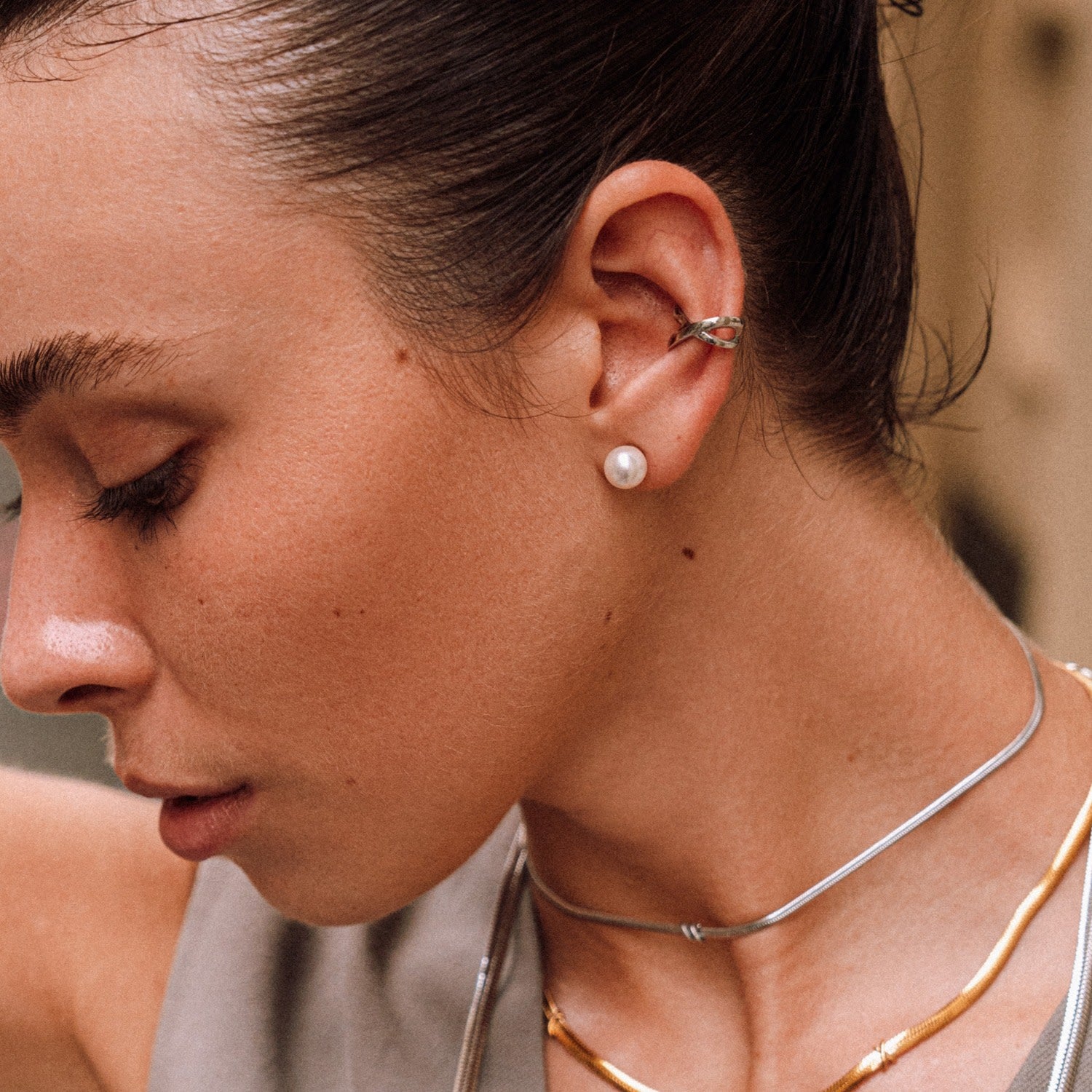 Minimalism Boa X Ear Cuff - Gold